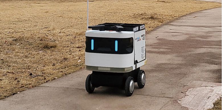 양천구 신트리공원에서 순환주행 중인 재활용품 수거 로봇 모습. 양천구 제공