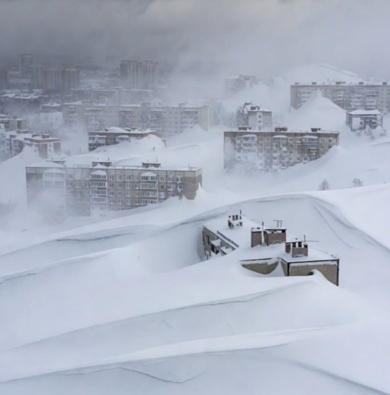 러시아 극동 캄차카 반도에 폭설이 덮친 모습. X캡처