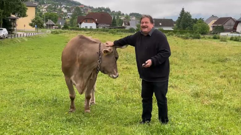 베로니카와 주인의 모습. 커런트 바이올로지 갈무리