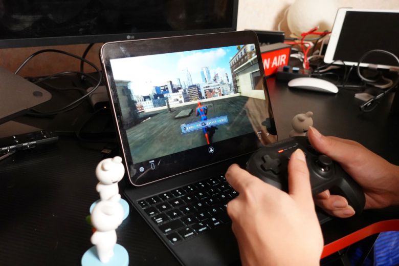 님버스+는 멀티 페어링이 가능한 컨트롤러다.