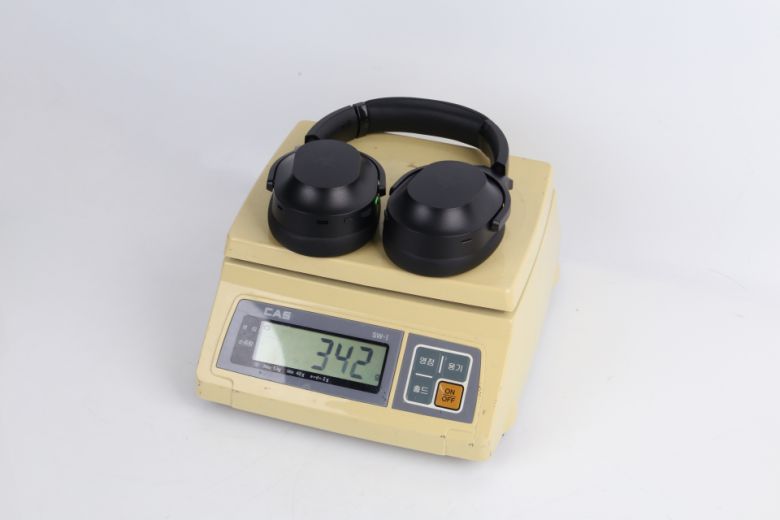 실측 기준 342g으로 확인됐다.