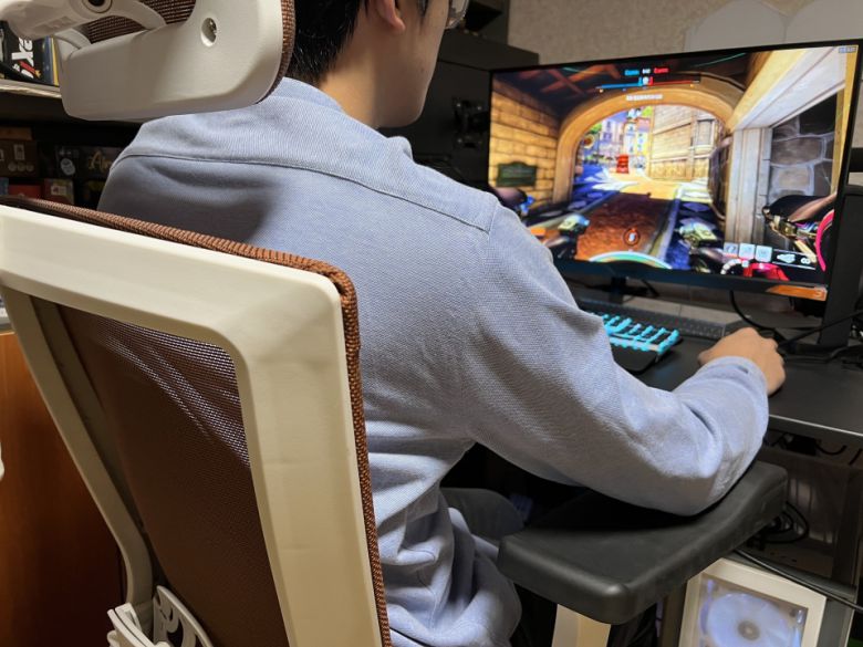 X-it는 게임 플레이를 고려해 제작된 의자다.