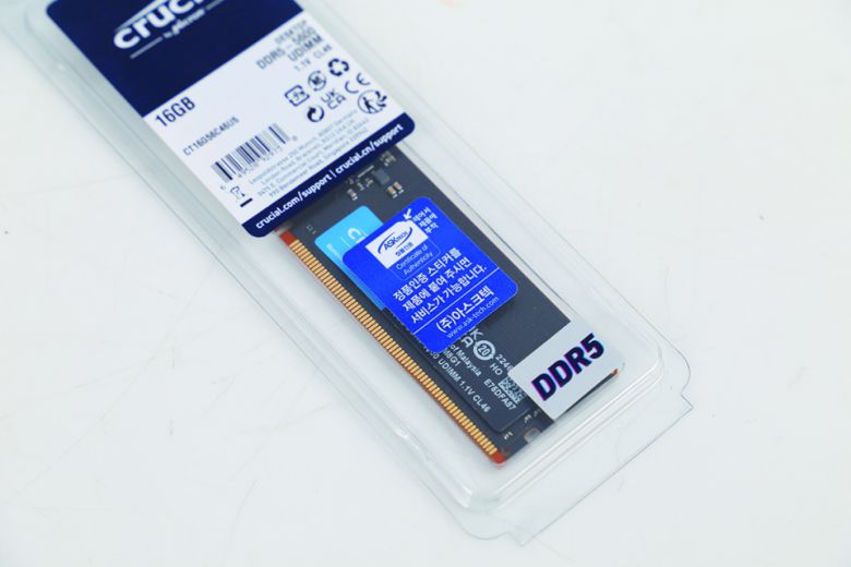 정품 스티커를 제품에 부착해야 정상 AS가 가능하므로 구매 시 확인해야 한다.