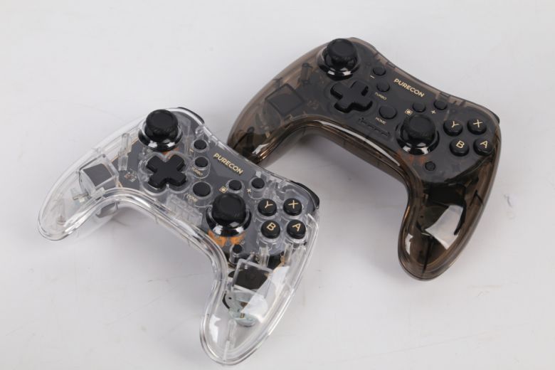 퓨어콘은 두 가지 색상으로 출시됐다.