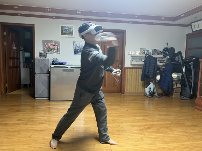 피코 4는 일반 게임과 달리 게임에 익숙하지 않은 세대에게도 흥미를 유발했다.