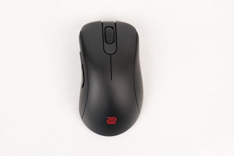 EC3-CW의 모습. EC-CW 시리즈 중 가장 작은 사이즈와 무게(76g)를 가지고 있다.