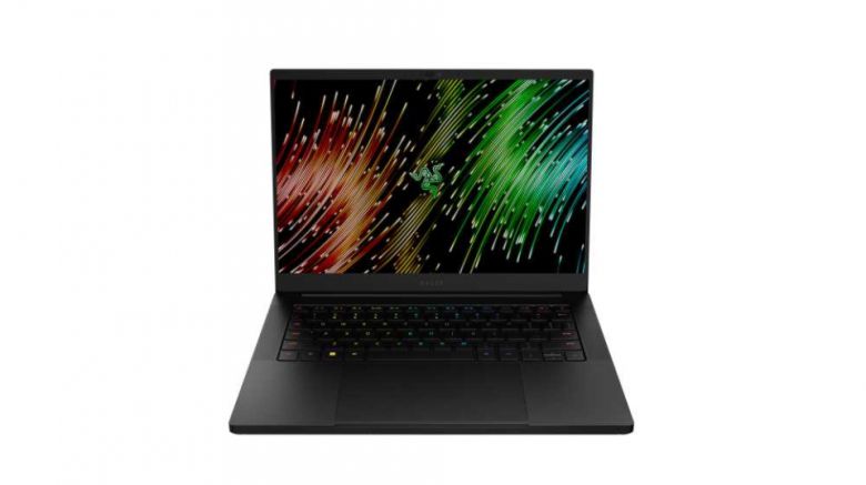 라이젠 7940HS가 탑재된 14인치 노트북 RAZER BLADE 14. 1.84kg의 무게에 높은 성능을 보여준다.