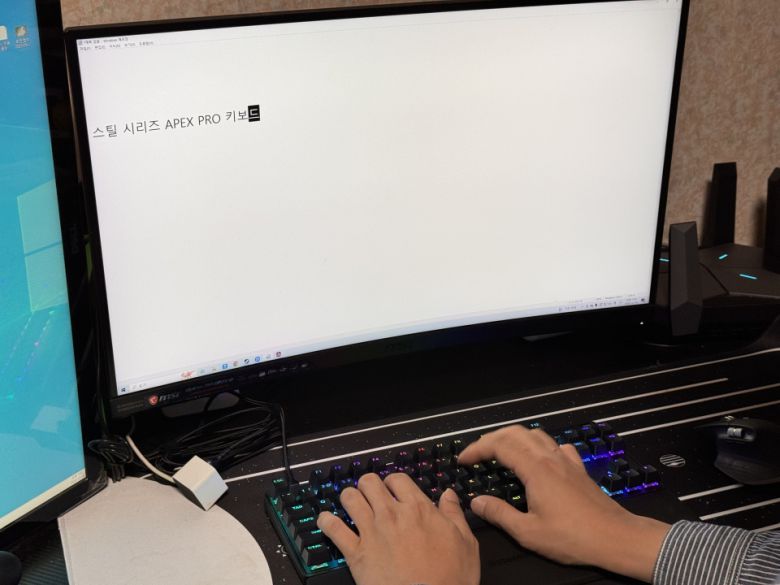 리니어 타입으로 걸림 없이 작동하며, 실제 타건 시의 느낌도 적축 키보드와 유사해 호불호가 적게 갈릴 것으로 보인다.