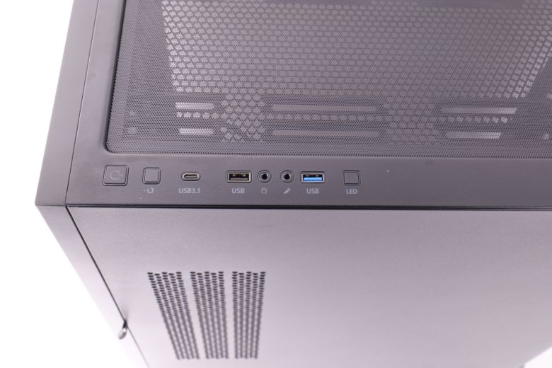 I/O 단자는 전원, 리셋, USB 3.2 Gen2 Type-C x 1, USB 2.0 Type-A x 1, 오디오, 마이크, USB 3.2 Gen1 Type-A x 1, LED Control으로 구성되었다.