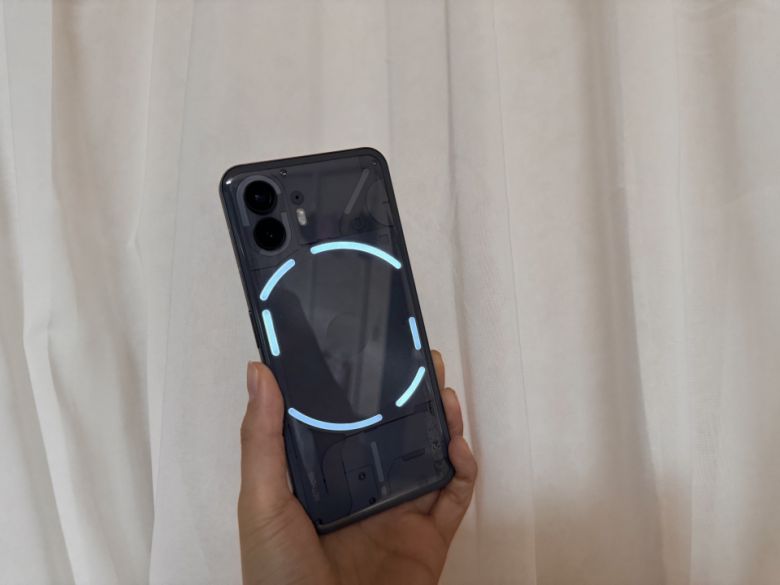 폰 투에는 글리프 인터페이스가 적용됐다.