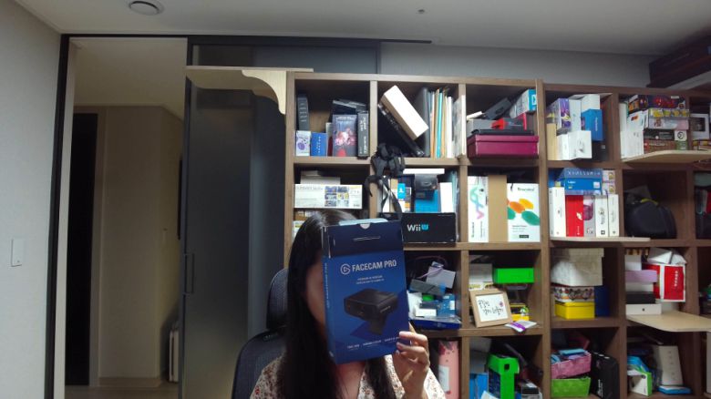 4K 해상도로 스냅샷을 촬영해보니 다른 웹캠과 달리 디테일한 표현에 강한 점을 바로 체감할 수 있을 정도로 우수한 화질을 보였다.