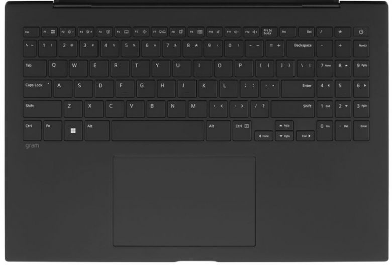 데스크톱 키보드 키캡과 같은 크기를 갖췄다.