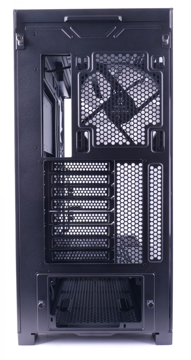 빅타워 케이스답게 후면에는 PCIe 8슬롯을 지원한다.