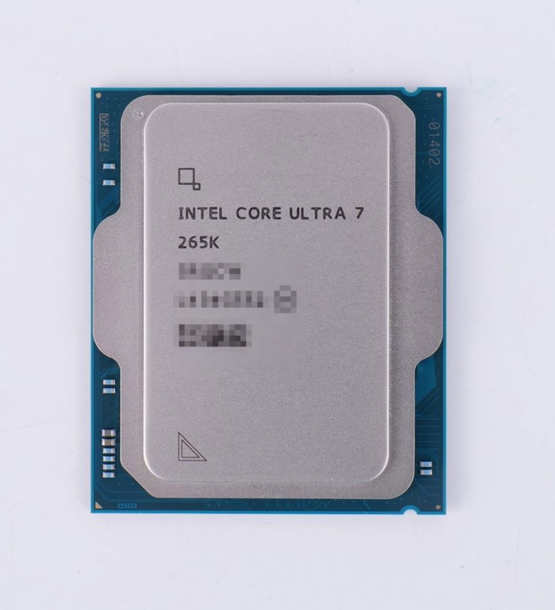 코어 울트라 200S 프로세서는 LGA 1851 소켓을 사용한다.