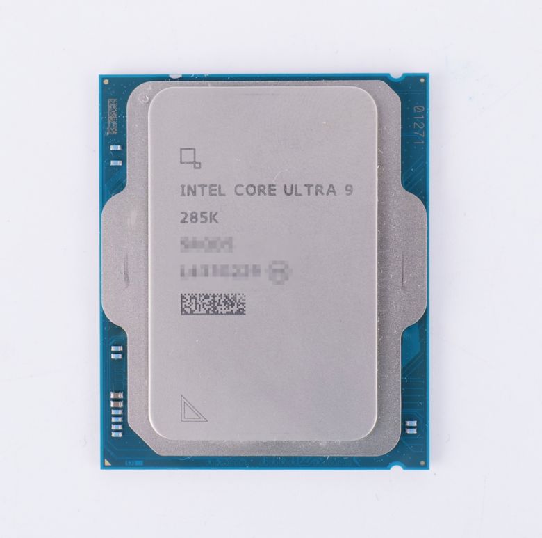 코어 울트라 200S 프로세서는 LGA 1851 소켓을 사용한다.