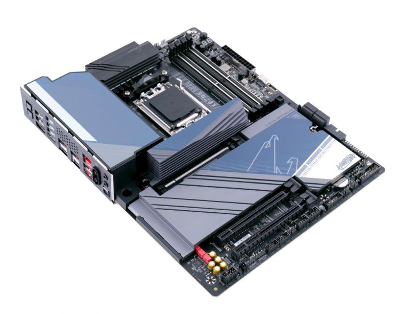 최신 AM5 소켓 프로세서용 하이엔드 메인보드 ’GIGABYTE X870E AORUS MASTER‘