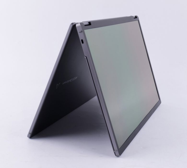 태블릿 모드나 텐트 모드로도 사용할 수 있다.