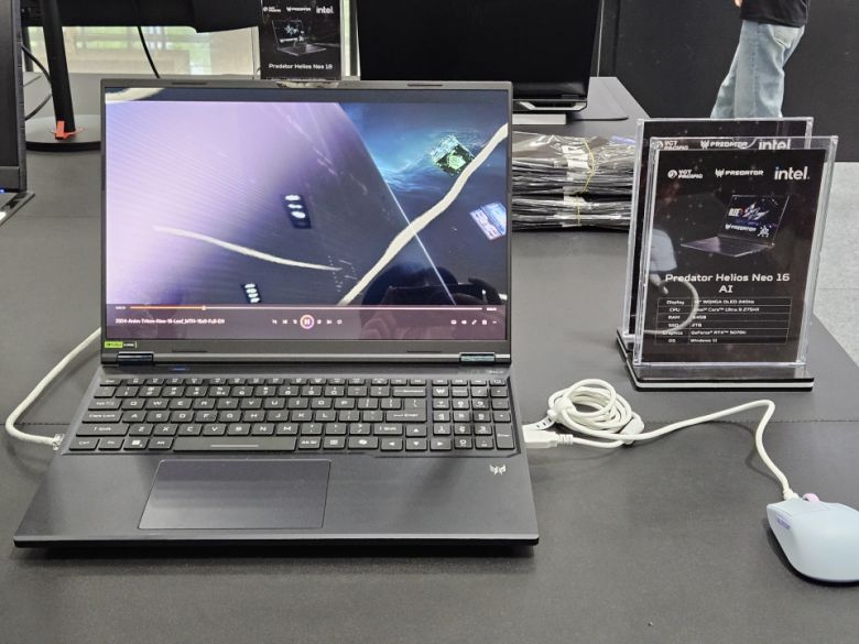 에이서 프레데터 헬리오스 네오 16 AI