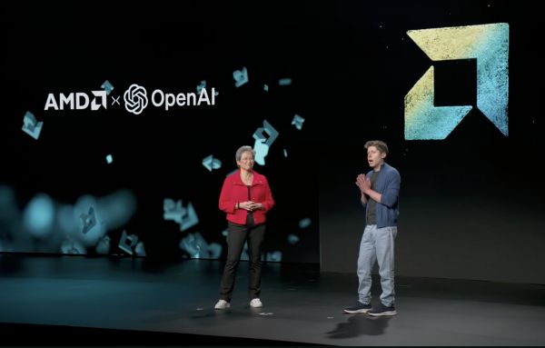 리사 수 AMD CEO와 샘 올트먼 오픈AI CEO가 'AI 어드밴싱 2025' 행사에서 발언하고 있다(이미지=AMD)