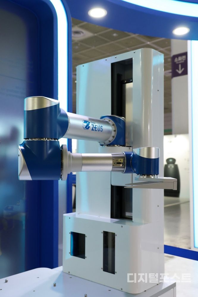 제우스 커스텀 모바일 매니퓰레이터