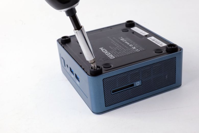 드라이버 하나만 있으면 누구나 손쉽게 업그레이드할 수 있다.