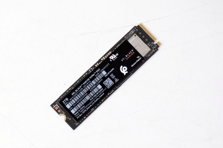 용량은 1TB, 2TB, 4TB 중 원하는 모델을 선택할 수 있다.