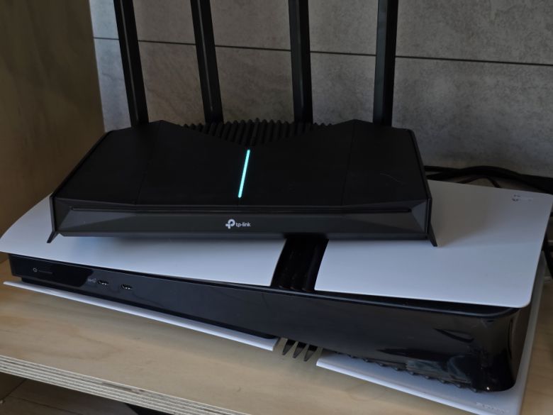 콘솔 게임기 ‘플레이스테이션 5 프로’와의 궁합 역시 뛰어나다.