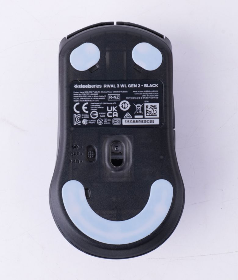 전원 겸 모드 변환 스위치는 밑에 있다.