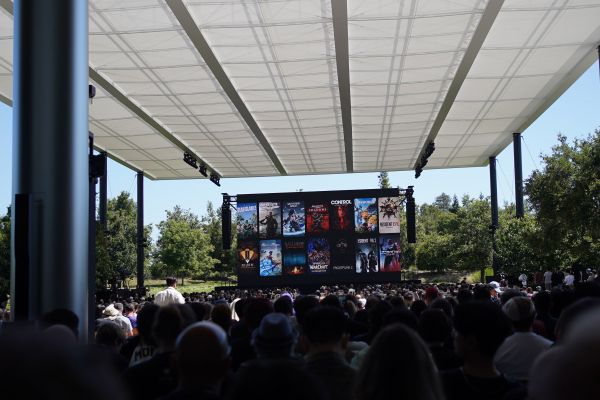 애플은 개발자 컨퍼런스에서 꾸준히 게임 환경과 대작 게임의 발표를 이어오고 있다.