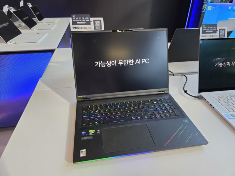 에이서 프레데터 헬리오스 18 AI PH18-73-92N3