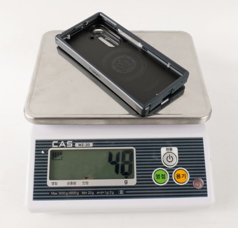 실제 측정한 무게는 48g이다.