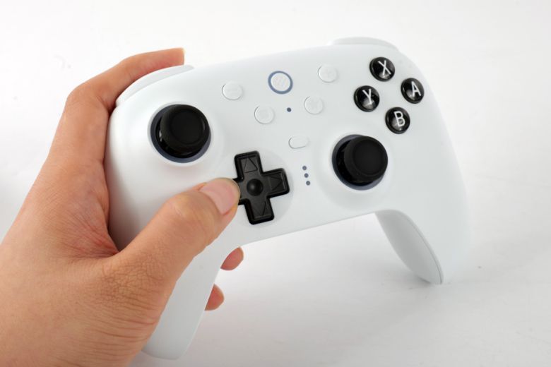 조작감은 전반적으로 고급스러워진 느낌이다.