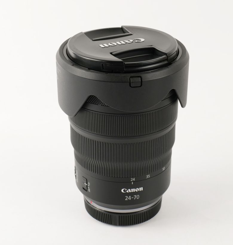 촬영에 사용한 렌즈는 캐논 RF24-70mm F2.8 L IS USM이다.