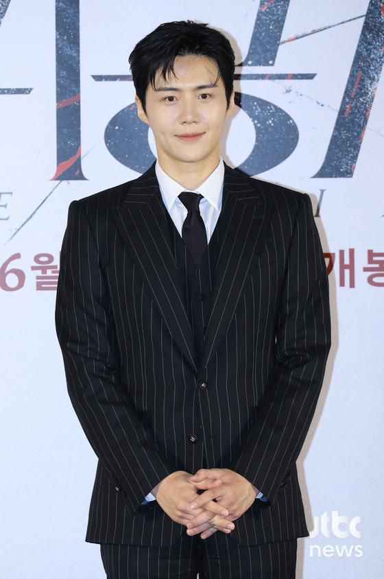 22일 오전 서울 자양동 롯데시네마 건대입구점에서 영화 '귀공자' 제작보고회가 열렸다. 박훈정 감독과 김선호, 강태주, 김강우, 고아라가 참석했다. 김현우 엔터뉴스팀 기자 kim.hyunwoo3@jtbc.co.kr (콘텐트비즈니스본부)