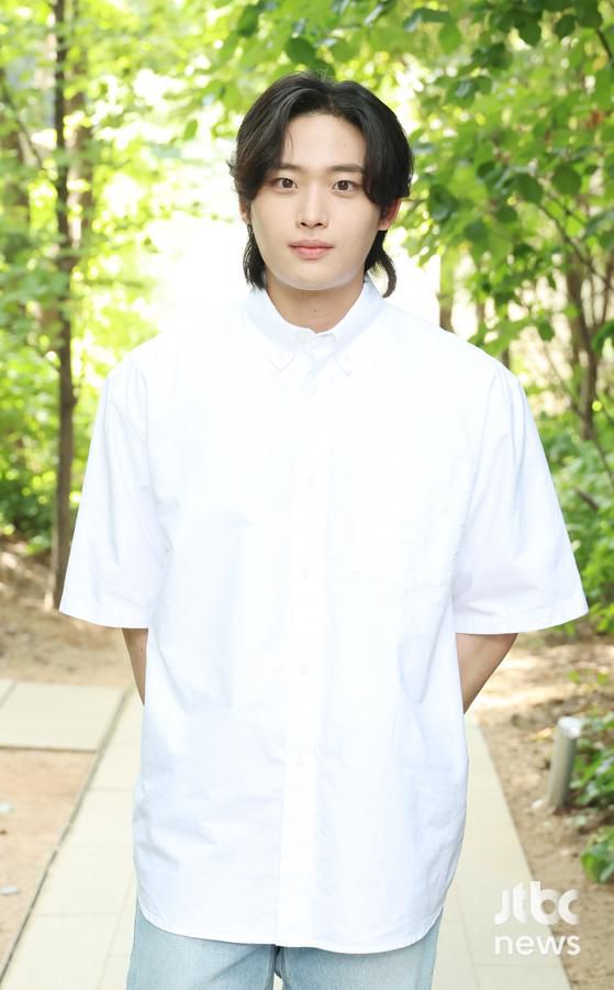 드라마 '청담국제고등학교'에 출연한 배우 이종혁이 6일 오후 서울 마포구 상암동 JTBC에서 인터뷰를 갖고 포즈를 취하고 있다. 김현우 엔터뉴스팀 기자 kim.hyunwoo3@jtbc.co.kr (콘텐트비즈니스본부)