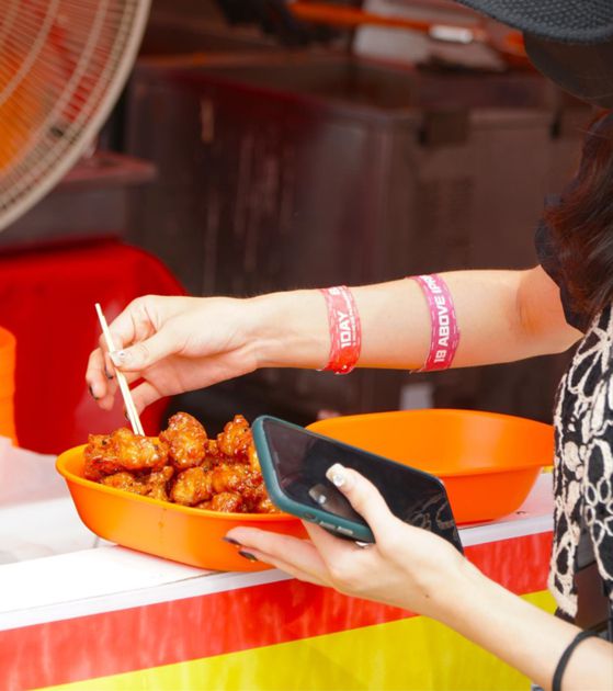 지난해 한 음악 페스티벌에서 사용한 다회용기. 〈사진=트래쉬버스터즈〉