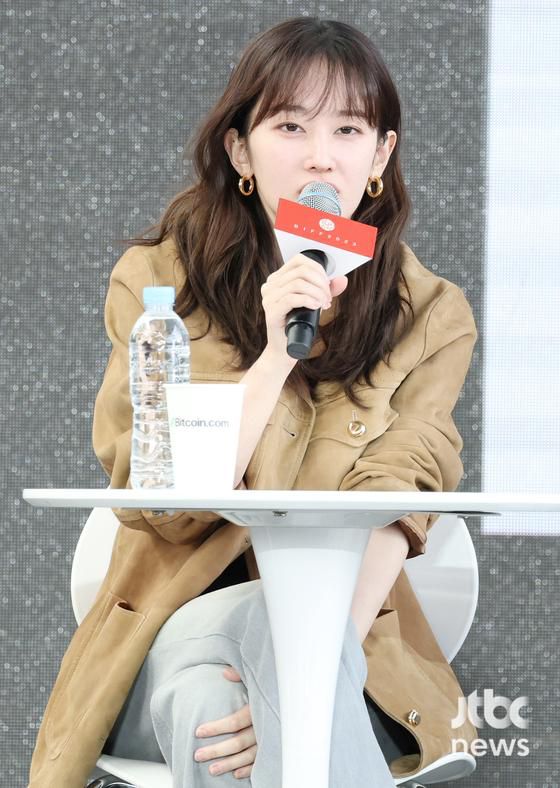 6일 오후 부산 해운대구 우동 영화의 전당에서 제28회 부산국제영화제(BIFF) 영화 '발레리나' 오픈토크가 열렸다. 이충현 감독, 배우 전종서, 김지훈, 박유림, 음악감독 그레이가 참석했다. 김현우 엔터뉴스팀 기자 kim.hyunwoo3@jtbc.co.kr (콘텐트비즈니스본부)
