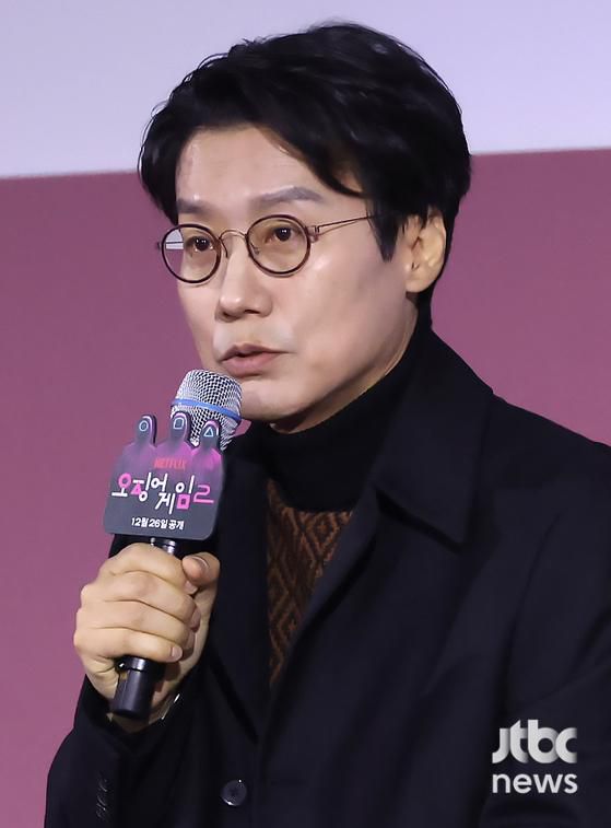 9일 오전 서울 동대문디자인플라자 아트홀에서 넷플릭스 시리즈 '오징어 게임' 시즌2 제작발표회가 열렸다. 황동혁 감독, 배우 이정재, 이병헌, 임시완, 강하늘, 위하준, 박규영, 이진욱, 박성훈, 양동근, 강애심, 이서환, 조유리가 참석했다. 박세완 엔터뉴스팀 기자 park.sewan@jtbc.co.kr (콘텐트비즈니스본부)