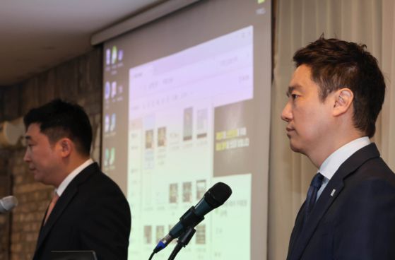 오늘(7일) 서울 강남구 한 공유오피스에서 고 김새론 유족의 법률대리인인 부지석 변호사와 유튜브 채널 가로세로연구소 운영자 김세의씨 가 입장문을 발표하고 있다. 〈사진=연합뉴스〉