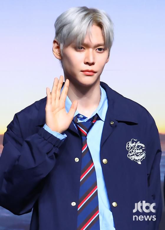 그룹 라이즈가 19일 오전 서울 블루스퀘어 SOL트래블홀에서 열린 첫 정규 앨범 '오디세이(ODYSSEY)' 쇼케이스에서 포토타임을 갖고 있다. 박세완 엔터뉴스팀 기자 park.sewan@jtbc.co.kr