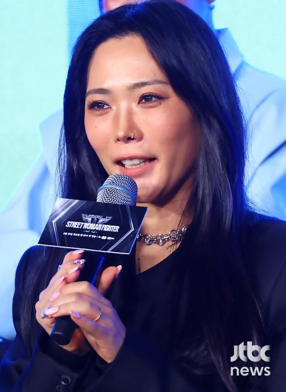 27일 오전 서울 SJ쿤스트할레에서 Mnet '월드 오브 스트릿 우먼 파이터' 제작발표회가 열렸다. 허니제이, 가비, 노제, 리정, 리헤이, 립제이, 모니카, 아이키, 효진초이가 참석해 소감을 말하고 있다. 박세완 엔터뉴스팀 기자 park.sewan@jtbc.co.kr