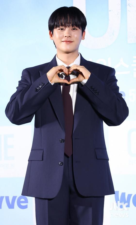28일 오전 서울 롯데시네마 건대입구점에서 새 드라마 ONE : 하이스쿨 히어로즈 제작발표회가 열렸다. 이성태 감독, 배우 이정하, 김도완, 김상호, 김주령, 유희재, 육준서, 임성균이 참석했다. 박세완 엔터뉴스팀 기자 park.sewan@jtbc.co.kr