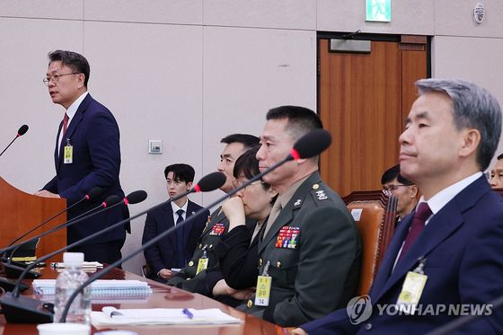 이시원 전 공직기강비서관(맨 왼쪽)