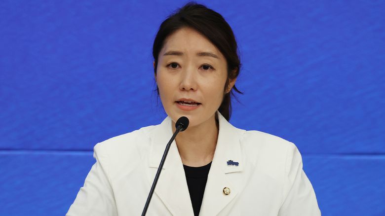 해당 영상은 JTBC 홈페이지에서 확인하실 수 있습니다.