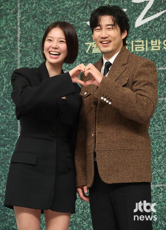 25일 오후 서울 목동 SBS에서 금토 드라마 '트라이: 우리는 기적이 된다' 제작발표회가 열렸다. 장영석 연출, 배우 윤계상, 임세미, 김요한이 참석했다. 박세완 엔터뉴스팀 기자 park.sewan@jtbc.co.kr
