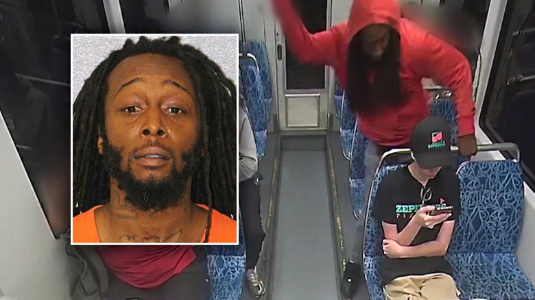 해당 영상은 JTBC 홈페이지에서 확인하실 수 있습니다.