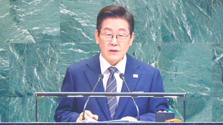 해당 영상은 JTBC 홈페이지에서 확인하실 수 있습니다.