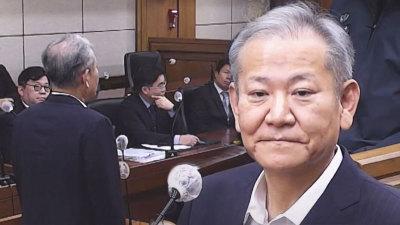 해당 영상은 JTBC 홈페이지에서 확인하실 수 있습니다.