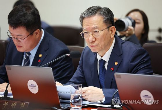 정성호 법무부 장관이 지난 2일 용산 대통령실에서 열린 국무회의에서 발언하고 있다. 〈사진=연합뉴스〉