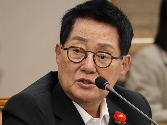 박지원 더불어민주당 의원. 〈자료사진=연합뉴스〉